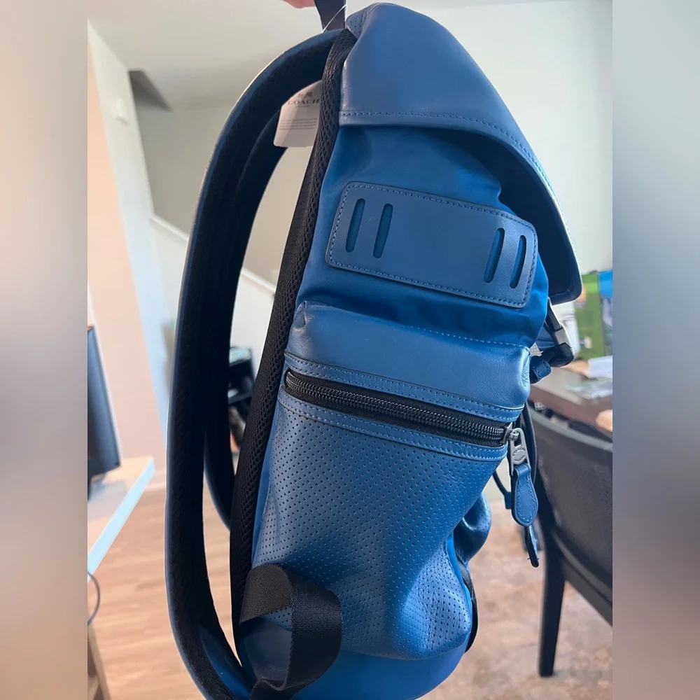 Coach super large backpack - Picture 2 of 5